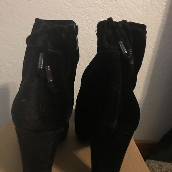 High Heeled Ankle Boots - Picture 3 of 6